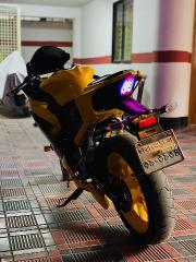 YAMAHA R15 V3